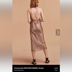 Medium Aritzia dress. Gorgeous silky fabric. EUC